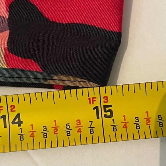 DKNY Bold Abstract Floral Print Office To Date Night Skirt NWOT Size 8 - Picture 11 of 12